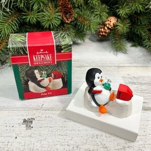 ⭐️ 4/$25 Vintage Hallmark Polar TV Christmas Ornament 1990 Penguin Television